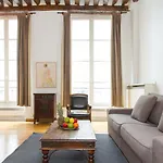 St Germain - La Monnaie Apartment
